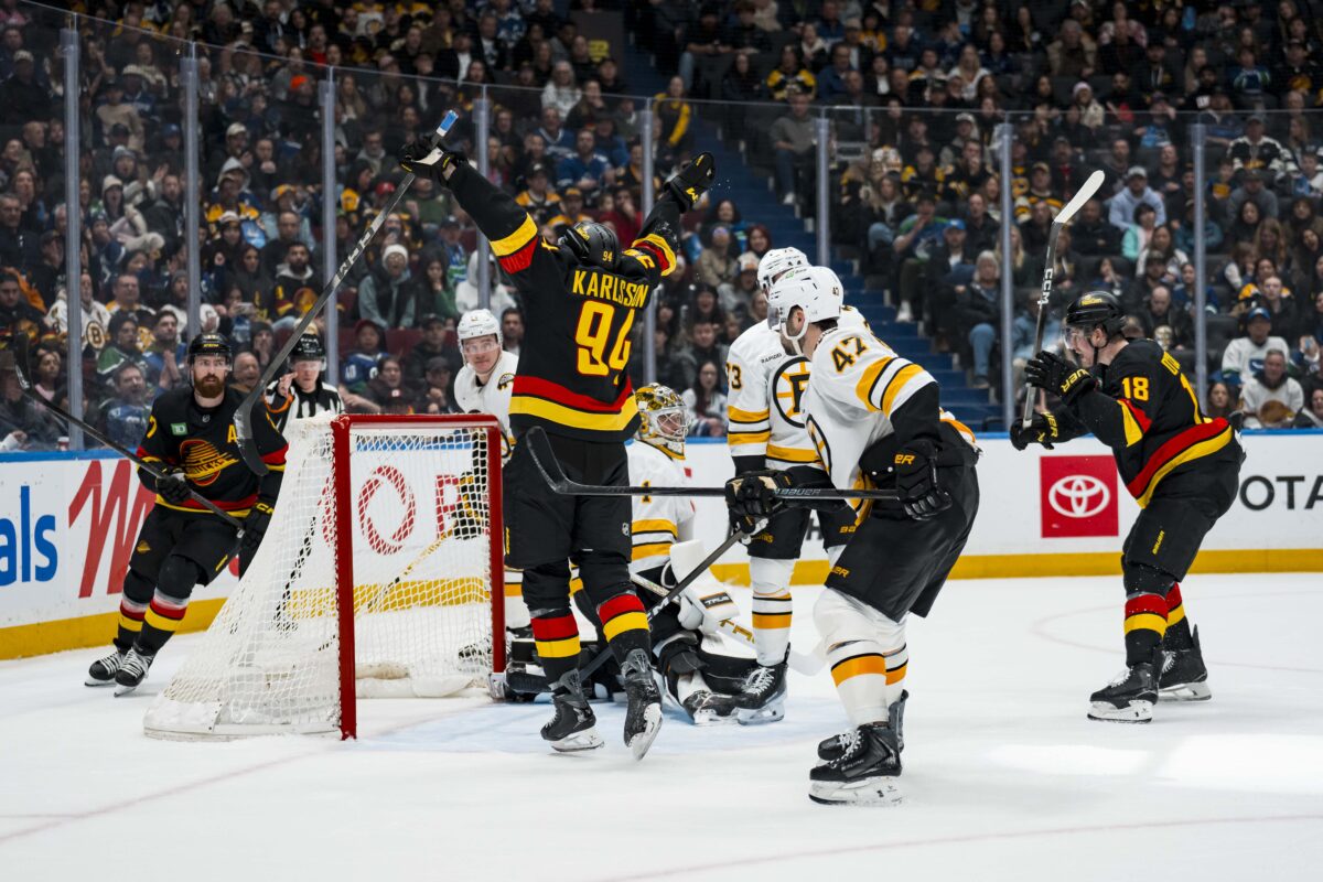 Linus Karlsson Vancouver Canucks