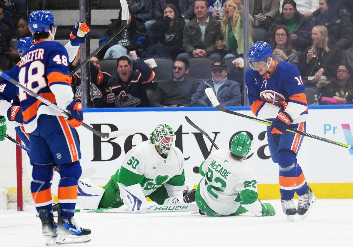 Brayden Schenn New York Islanders Joseph Woll Toronto Maple Leafs