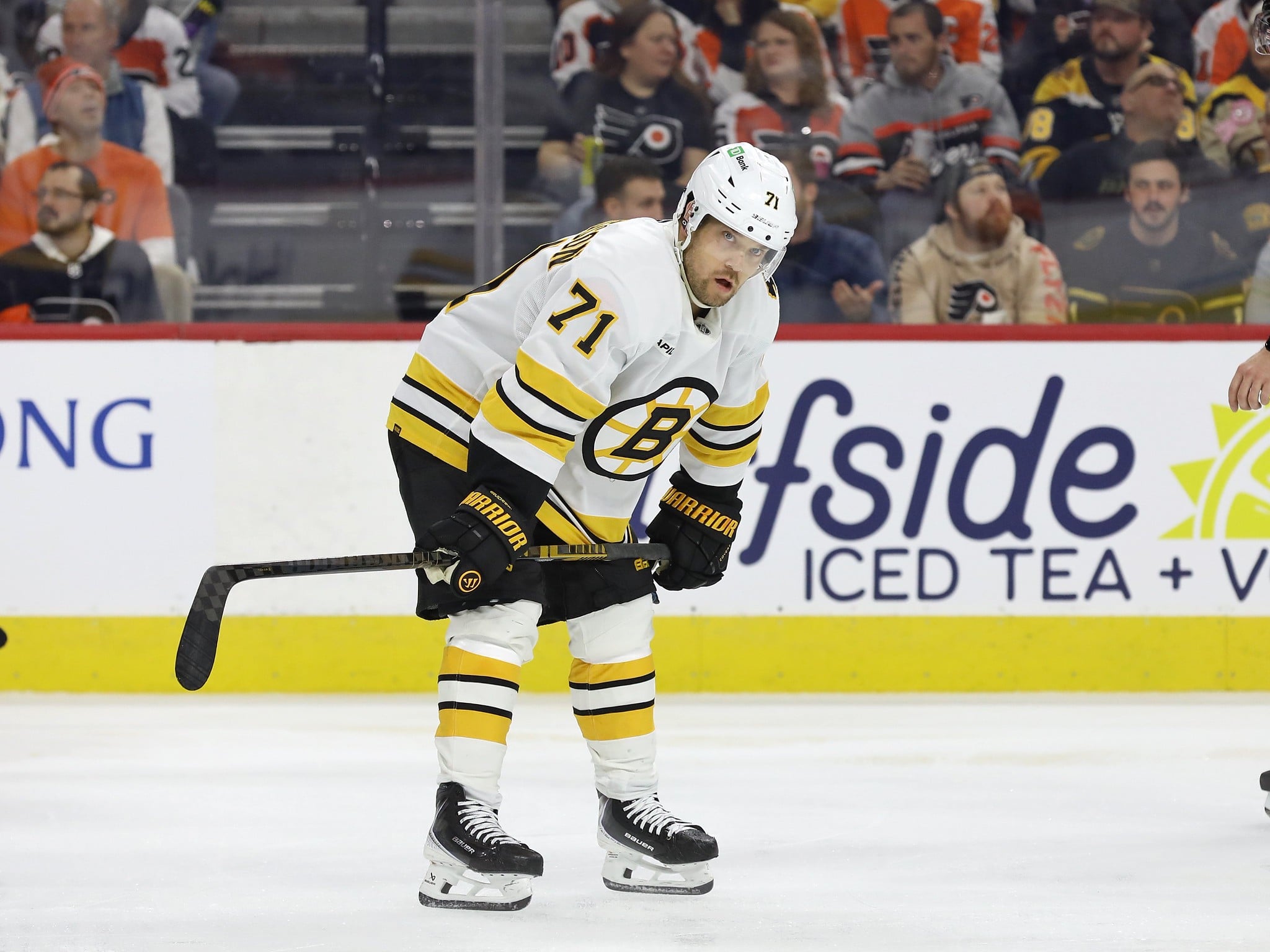 Retaining Arvidsson Was the Bruins’ Best Deadline Move