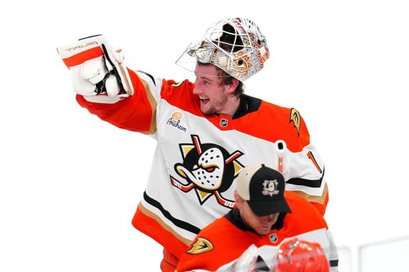 Ducks Week Ahead: Schedule & Storylines – Young Core, Dostál in Control