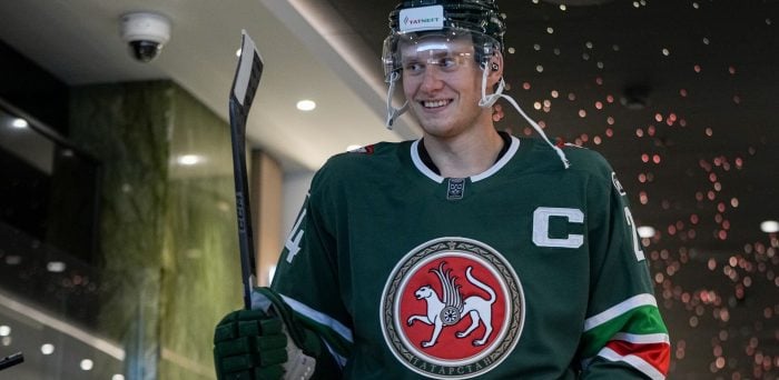 Canucks Sign Forward Ilya Safonov to 1-Year Contract