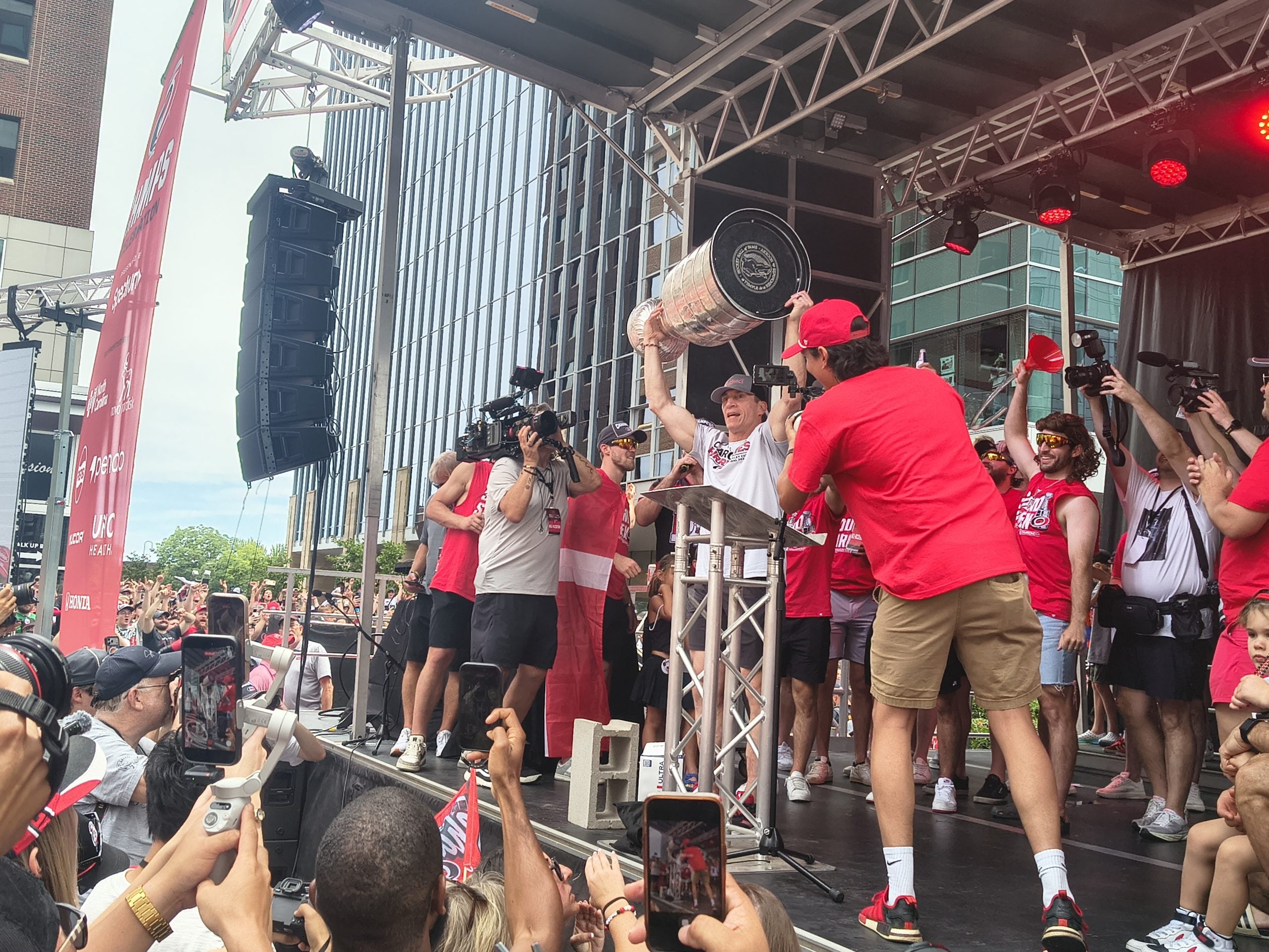 Hurricanes’ Aho & Brind’Amour Discuss Stanley Cup Parade’s Electric Environment
