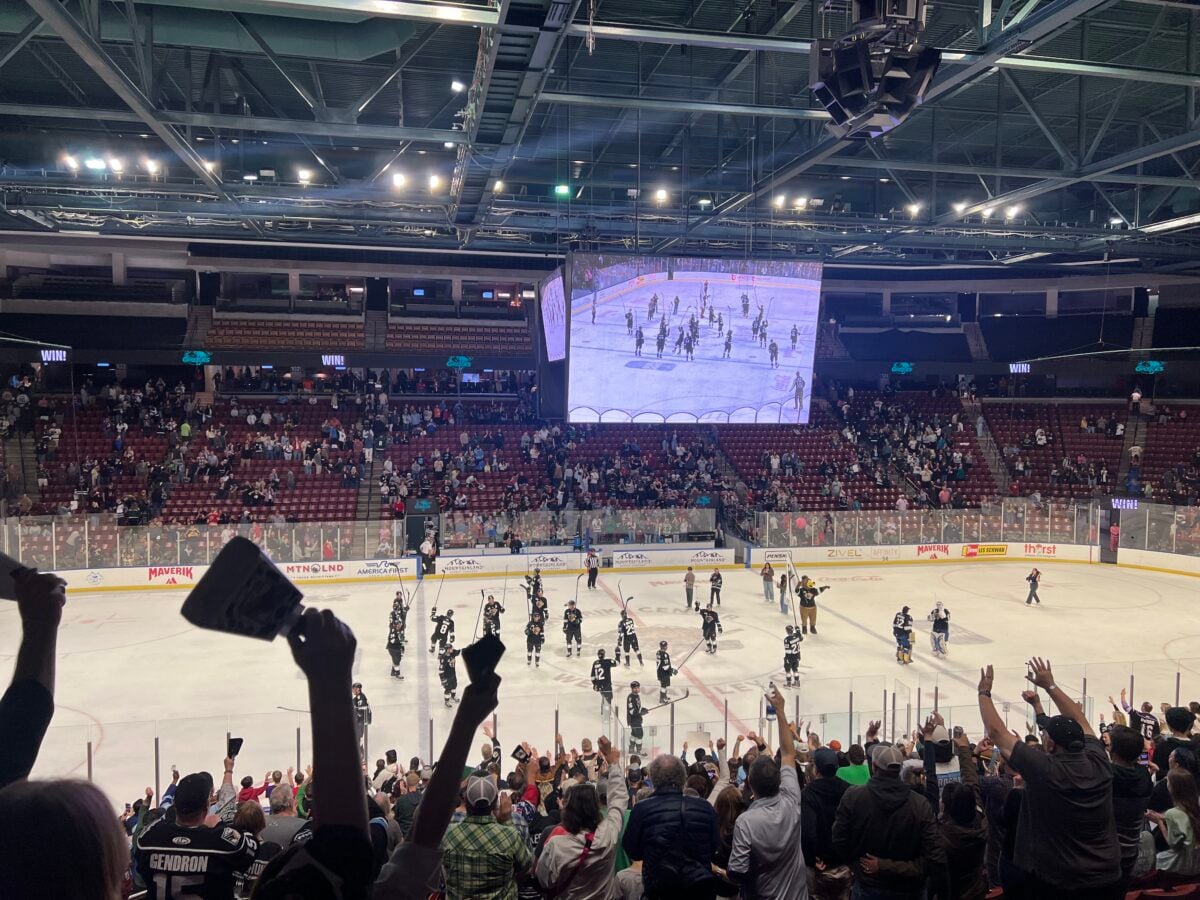 Utah Grizzlies Celebrate